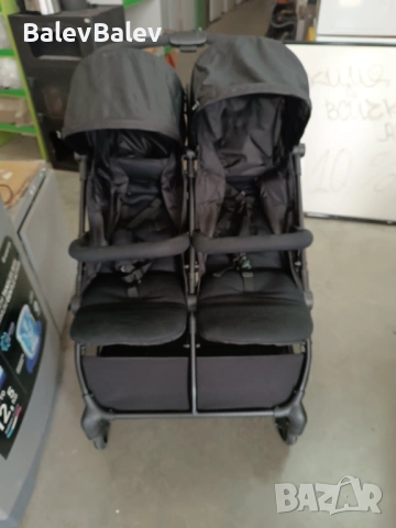  Бебешка количка за близнаци 