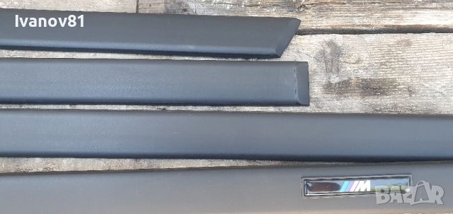 Странични м лайсни врати  бмв е36 Седан bmw e36 OEM saloon m sport edition door trim full Set Rare , снимка 4 - Части - 46594415