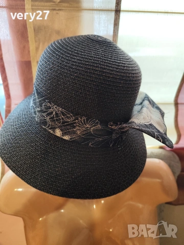шапки за дамата, снимка 3 - Шапки - 53093304