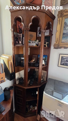 Старинна ъглова етажерка 