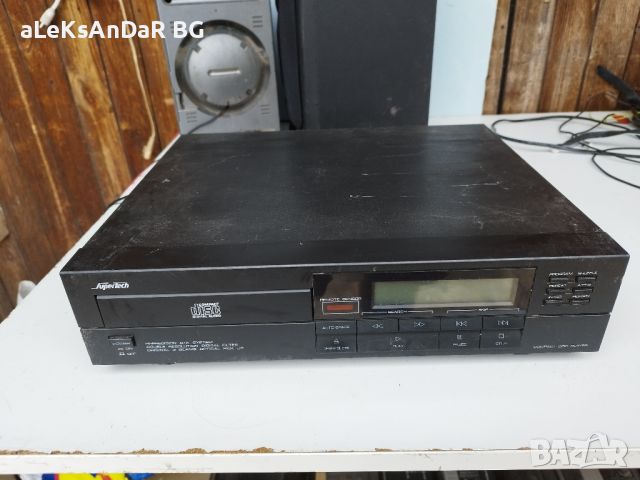 Compact disk player super tech , снимка 1 - Аудиосистеми - 45837617