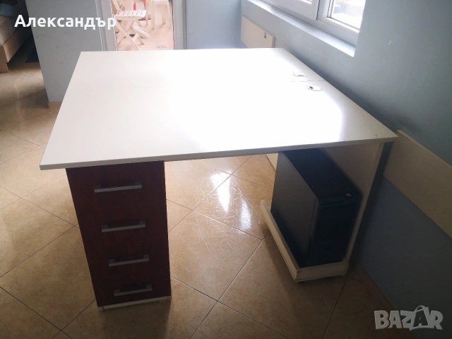 Продавам бюра, офис шкафове и оборудване, запазени ., снимка 3 - Шкафове - 49699911