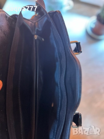 Дамска чанта, снимка 3 - Чанти - 54215873