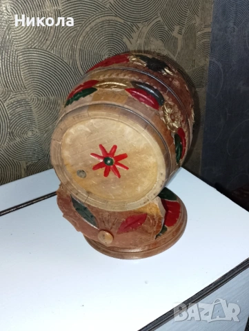 Буре-дърворезбовано-3л. с въртяща се поставка, снимка 4 - Специализирана литература - 48088407