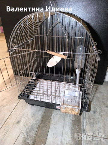Клетка за птици + пълен комплект аксесоари и храна, снимка 3 - Папагали - 53170334
