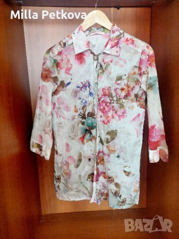 Дамска ефирна риза с флорални мотиви, снимка 1 - Ризи - 45109116