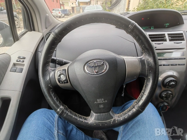 toyota yaris тойота ярис 1,3 dualVVTI, снимка 5 - Автомобили и джипове - 53090904
