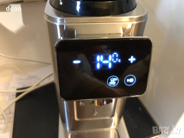 Електрическа мелачка за кафе, снимка 13 - Кафемашини - 54183602