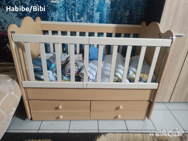 Детско легло със люлеещ механизъм, снимка 2 - Мебели за детската стая - 50554489