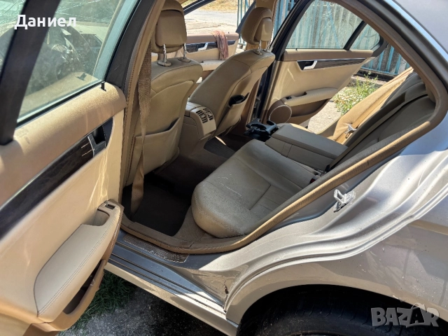Мерцедес ц200 компресор w204 , снимка 12 - Автомобили и джипове - 51715501