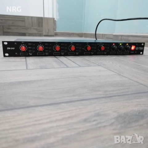 FORMULA SOUND ZMR-243 MIXER