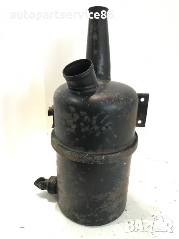 Кутия въздушен филтър за Mercedes MB100 2.4D (1993) 6310901101, снимка 2 - Части - 53962157