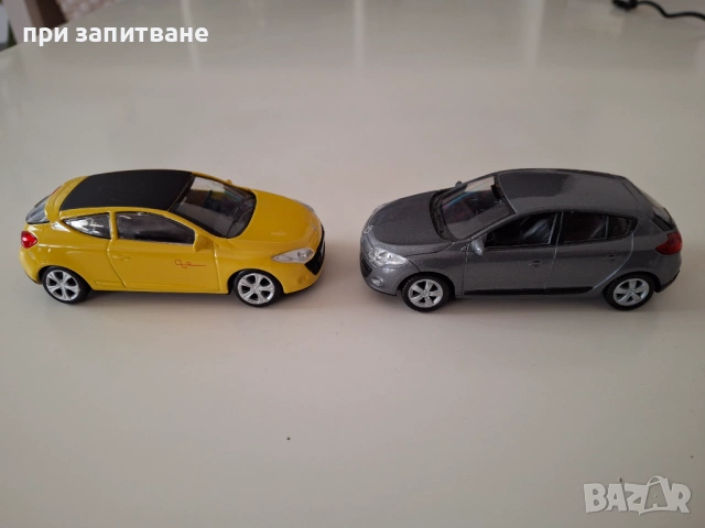 2 бр. Renault Megane, 1/43, Welly и Mondо motors, снимка 4 - Колекции - 50754834