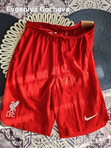 Liverpool официални къси футболни панталони 148-152см