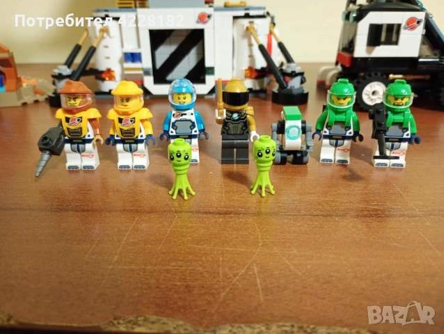 Lego City Space Base and Rocket Launchpad, снимка 4 - Конструктори - 53297537