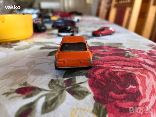 Hotwheels Escort, снимка 4 - Колекции - 46645995