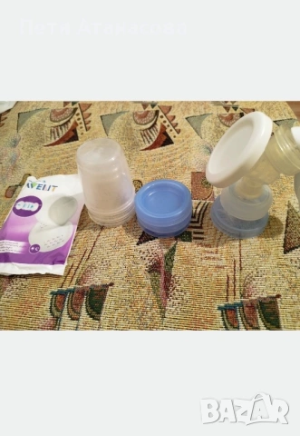 Ръчна помпа за изцеждане Philips Avent - Natural Motion, с чаши Via, снимка 2 - Помпи за кърма - 54030332