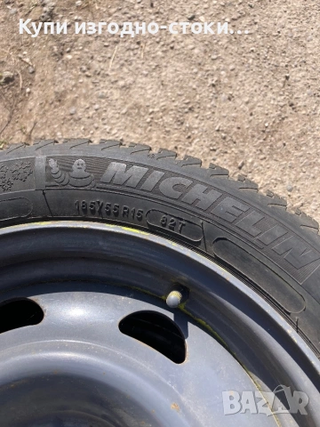 Зимни гуми Michelin 185/55/15 с джанти, снимка 3 - Гуми и джанти - 48195049