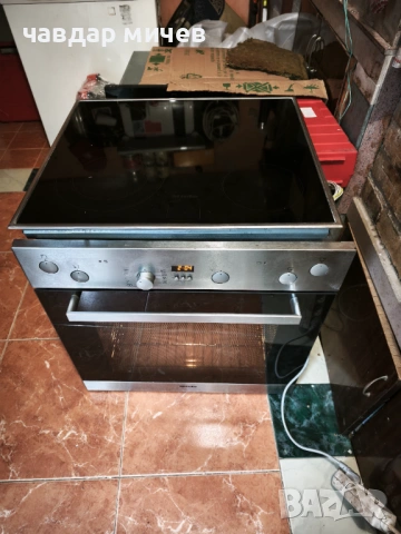 Печка за вграждане Miele , снимка 3 - Печки, фурни - 54286865