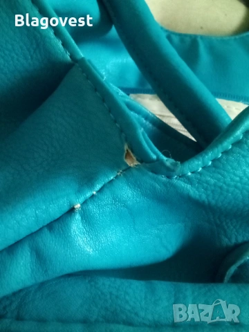 Дамска чанта, снимка 4 - Чанти - 54035768