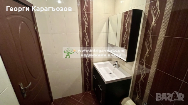 №4073 Офис и гараж под наем, намиращи се в центъра на град Хасково!, снимка 11 - Офиси - 53855428