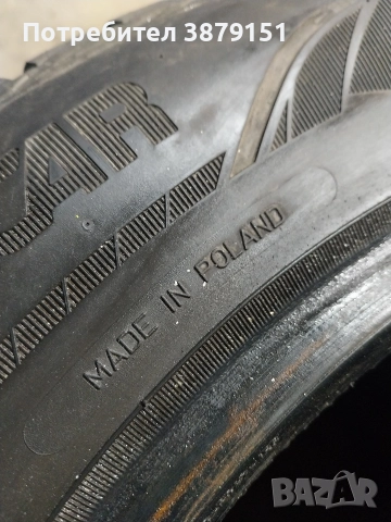 Зимни гуми 195/65 R15 95T, снимка 8 - Гуми и джанти - 52878355