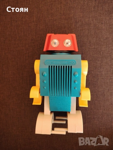 Български ходещ робот призведен 1986 г. 