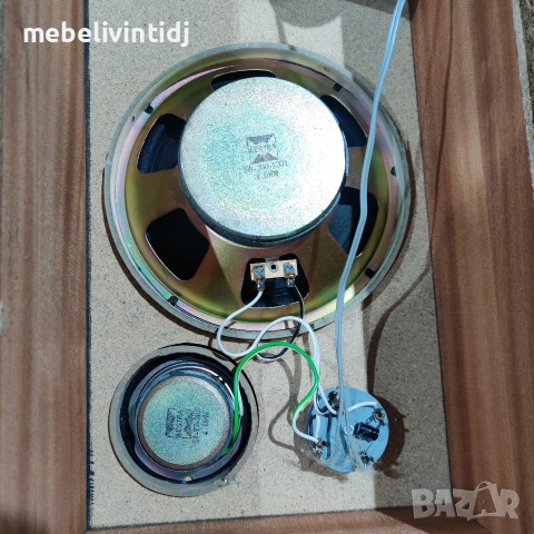 Винтидж тонколони с дървен корпус и предни решетки от плетен ратан, снимка 5 - Антикварни и старинни предмети - 54031093