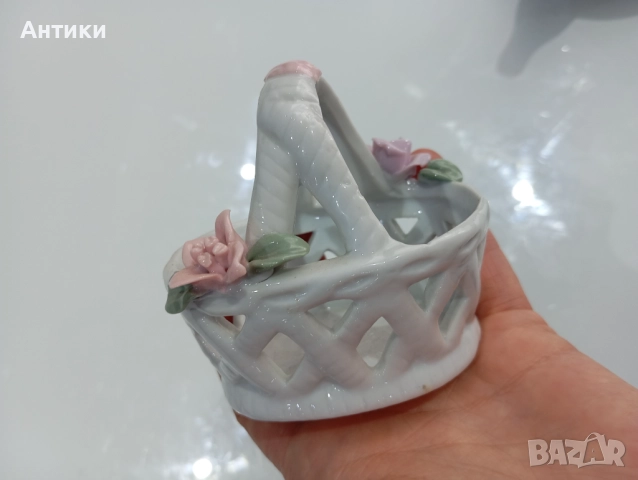 Стара порцеланова кошница , снимка 9 - Колекции - 52661706