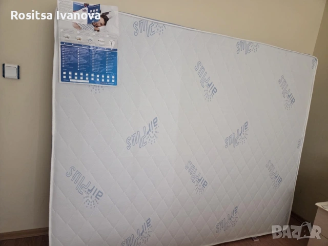 Продавам еднолицев матрак