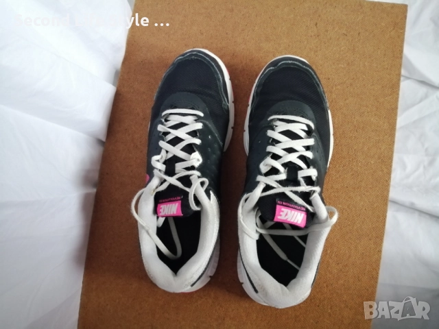 Номер 40 Nike оригинални дамски маратонки Revolution Running, снимка 3 - Маратонки - 52877940