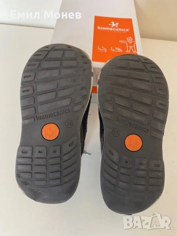 Детски обувки, маратонки Biomecanics 26 номер, снимка 12 - Детски маратонки - 49555155