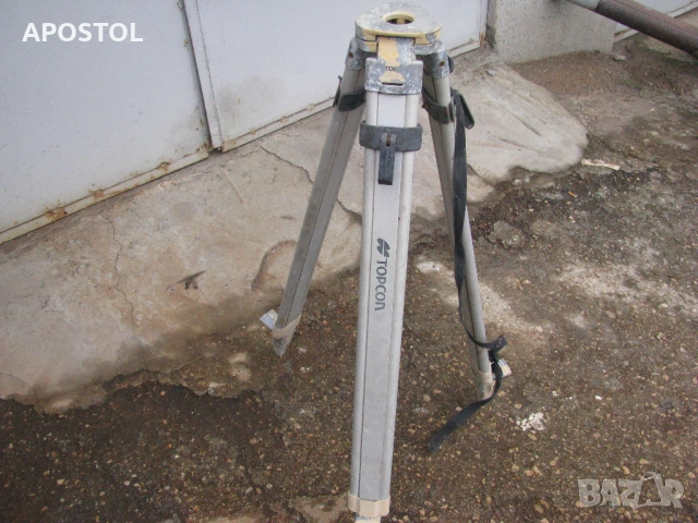 тринога стойка нивел трипод
