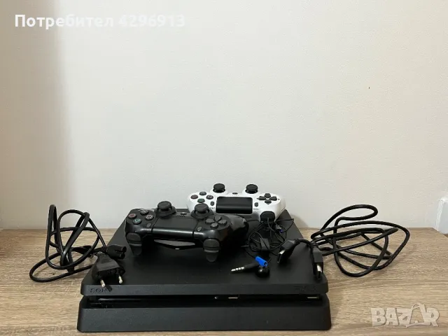 PS4 и волан, снимка 1 - PlayStation конзоли - 47931506