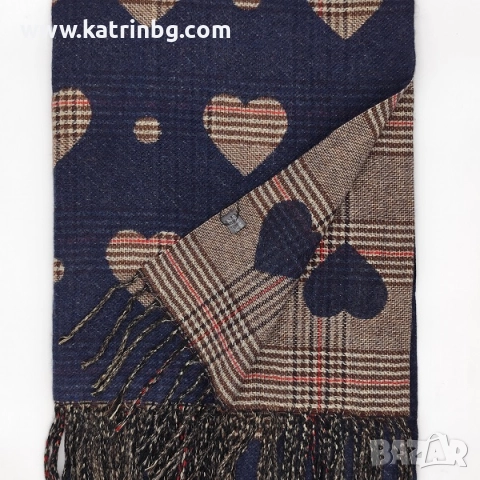 Стилен дамски зимен комплект шал, шапка и ръкавици в тъмносиньо и бежово Код на продукта:DAK-0016, снимка 3 - Подаръци за жени - 52200788