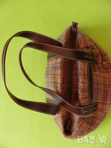 Tommy Hilfiger оригинална дамска чанта, снимка 3 - Чанти - 53246848