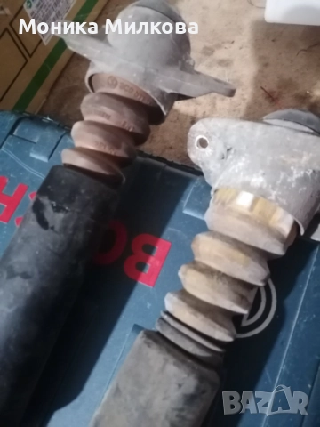 Амортисьори за Passat B6, снимка 2 - Части - 52887532