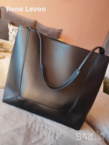 Голяма дамска чанта с едно копче 