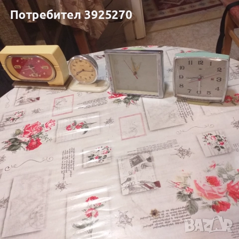 Стари Руски механични будилници , снимка 6 - Колекции - 51628758