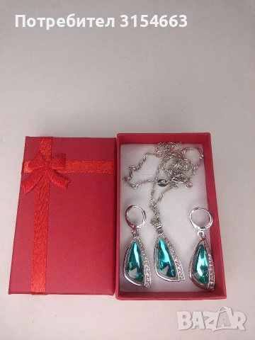 Комплект колие и обици , снимка 2 - Бижутерийни комплекти - 54261417