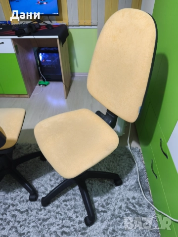 Детски стол