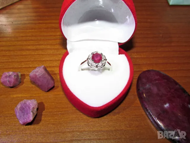 925 сребърен пръстен с натурален рубин 6мм, тегло 2.66гр, подходящ за подарък, снимка 3 - Пръстени - 50231592