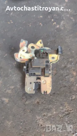 Брава заден Капак-багажник Skoda Octavia 3 VRS - 8R0 827 505 A