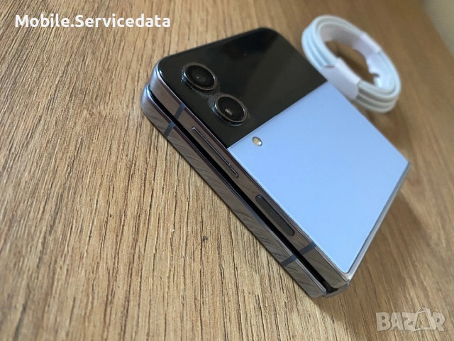 Samsung Galaxy Z Flip 4 256GB Счупен Дисплей, снимка 3 - Samsung - 53224332