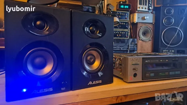  Alesis колонки