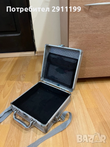 Малък алуминиев куфар Vanguard, снимка 6 - Куфари с инструменти - 52814533