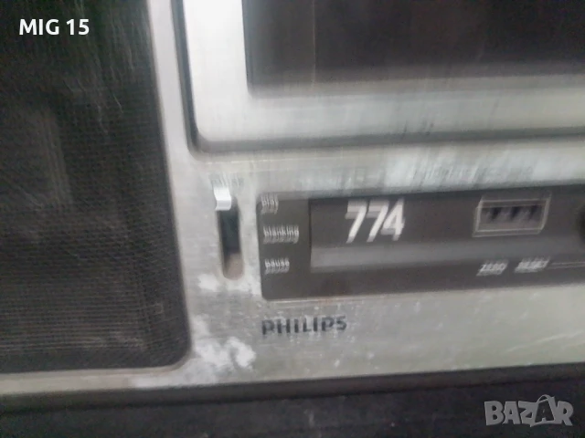 Продавам касетофон Филипс 774, снимка 2 - Радиокасетофони, транзистори - 51221144