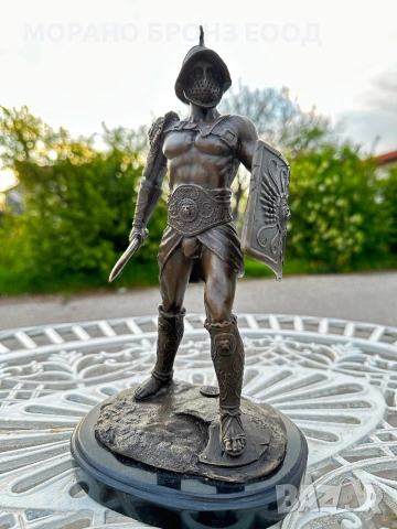 Масивна бронзова статуетка "Гладиатор" – подписана G. Omerth (2.4 кг), 32 см