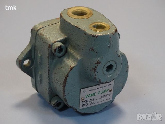 Хидравлична помпа DAIKIN DS14P-10 vane pump, снимка 3 - Резервни части за машини - 45336832