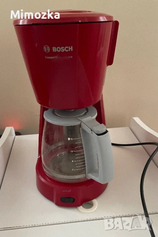 Червена кафемашина на Bosch за шварц кафе!, снимка 3 - Кафемашини - 53437169